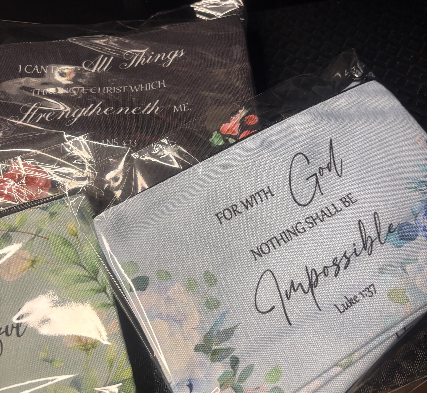 TOTE & COSMETIC BAG MATCHING SET