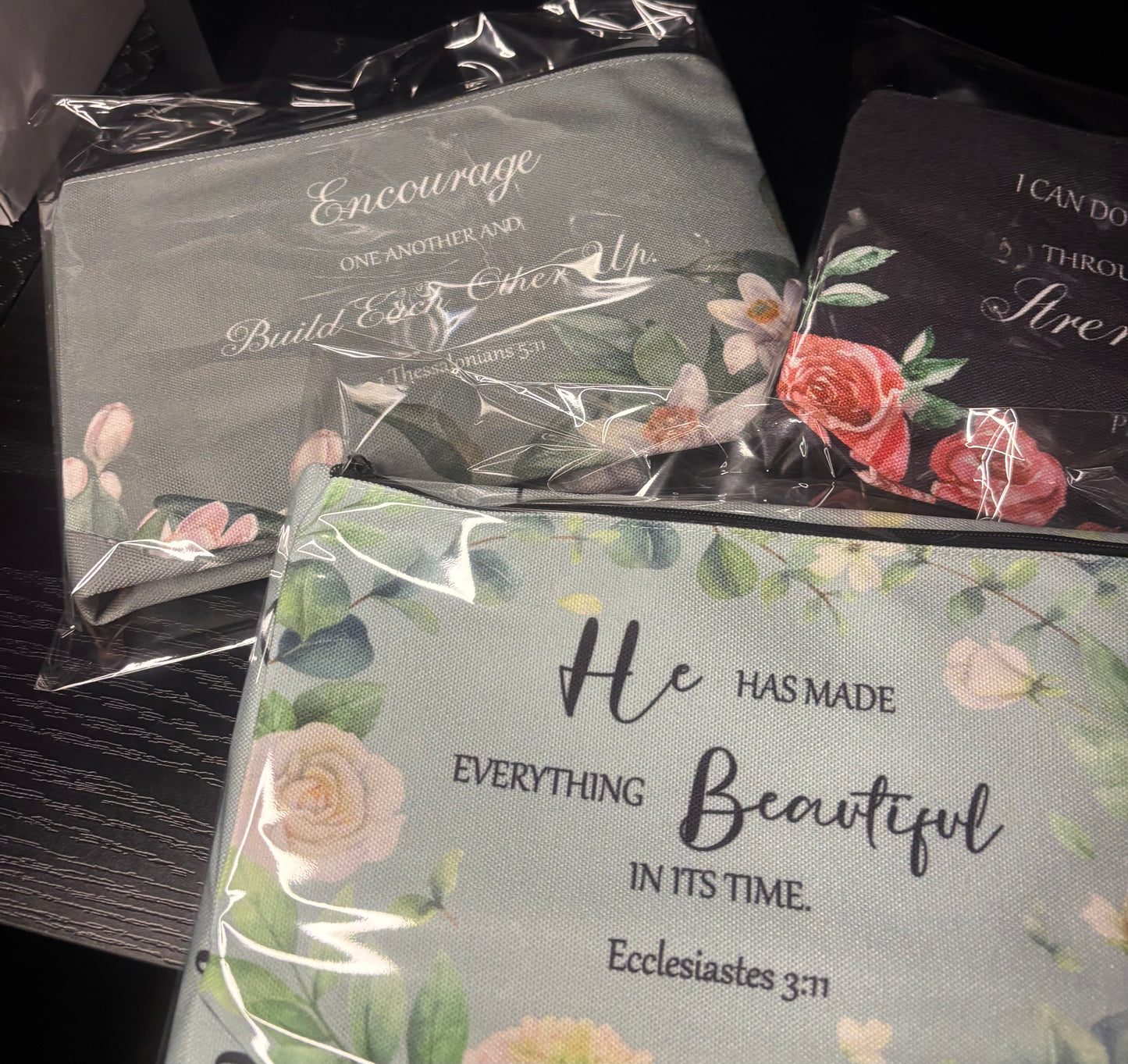 TOTE & COSMETIC BAG MATCHING SET