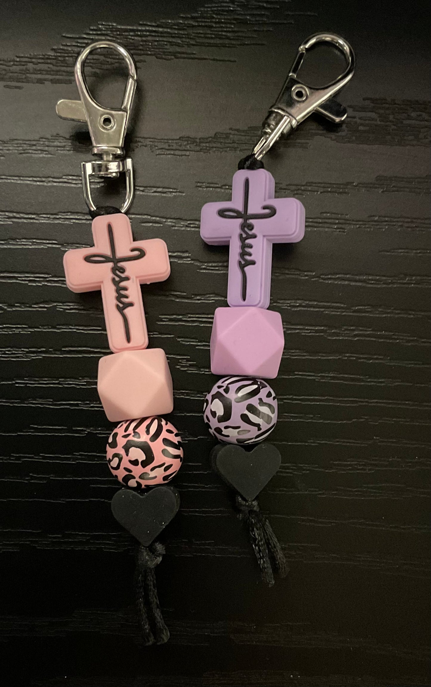 BEADED JESUS CROSS KEYCHAIN