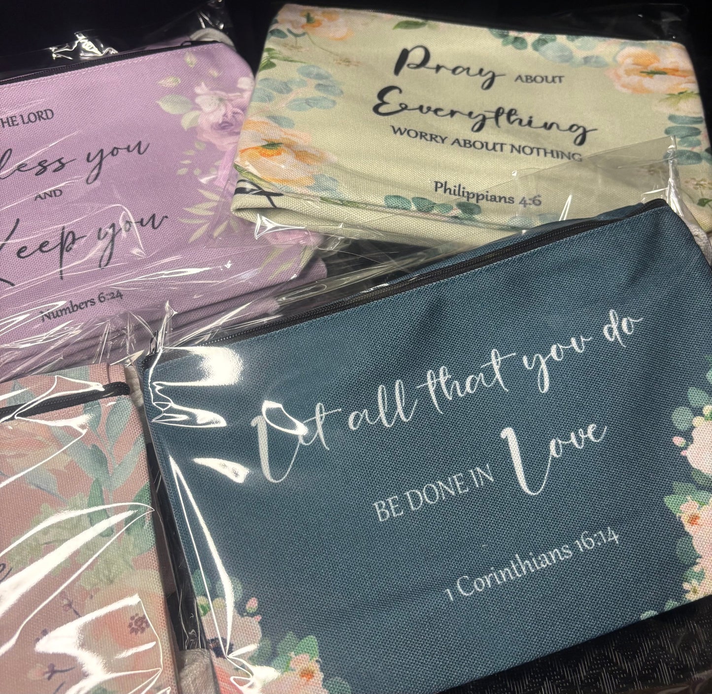 TOTE & COSMETIC BAG MATCHING SET