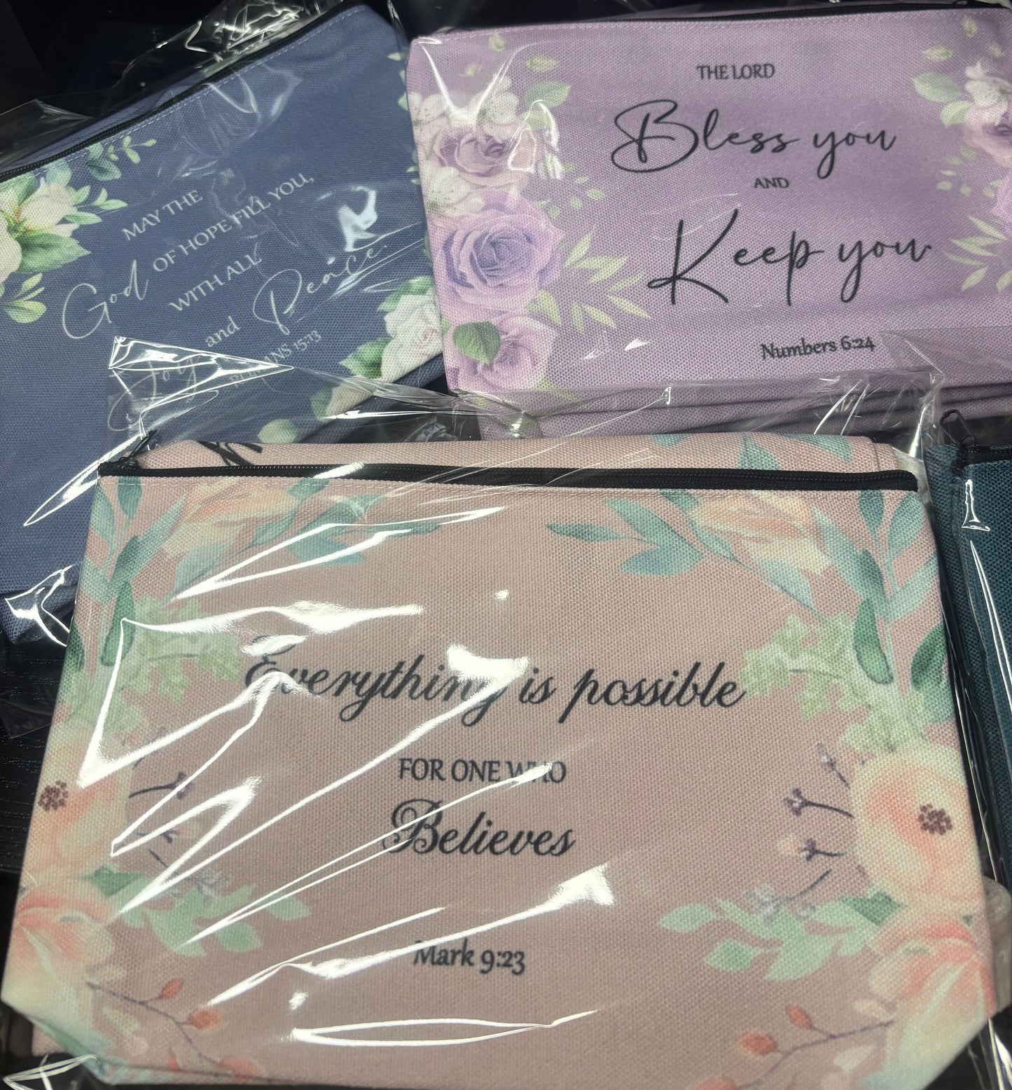 TOTE & COSMETIC BAG MATCHING SET