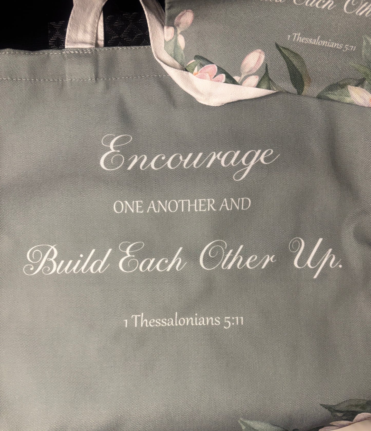 TOTE & COSMETIC BAG MATCHING SET