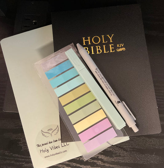 BIBLE BUNDLE￼